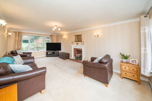 LOUNGE- click for photo gallery